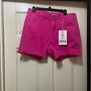 NEW RFM FUSCHIA DENIM SHORTS SIZE 1X
